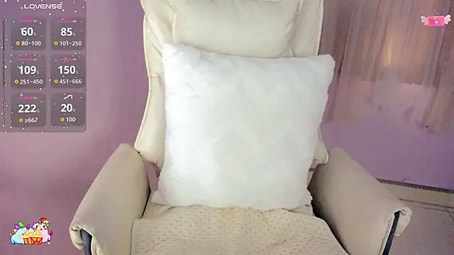 Snapshot of __18Angel__ chatting on 10-23-25, 06:34 18Angel online show from 10-23-25, 06:34