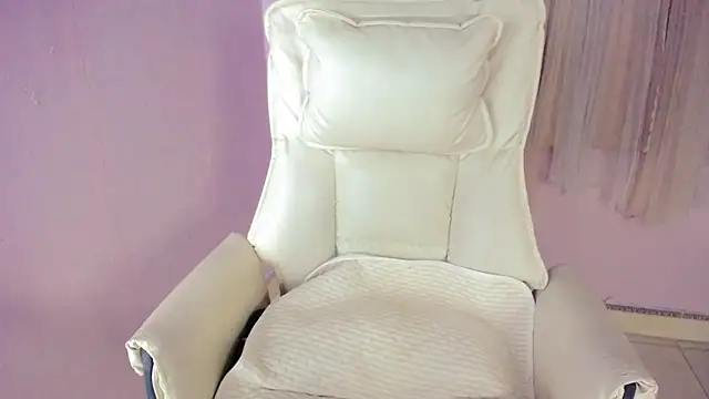 Snapshot of __18Angel__ chatting on 11-17-25, 11:49 18Angel online show from 11-17-25, 11:49