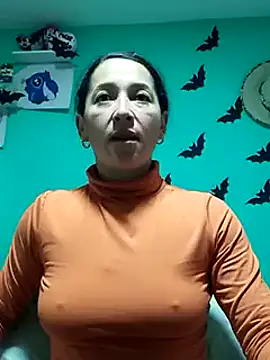 emilypoppy3 online show from 01-08-25, 01:21