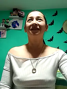 emilypoppy3 online show from 02-06-25, 01:32