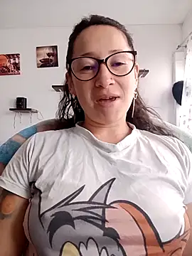 emilypoppy3 online show from 03-01-26, 01:02