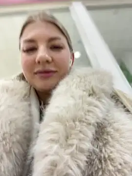 Snapshot of NewLale chatting on 12-22-24, 07:44 NewLale online show from 12-22-24, 07:44