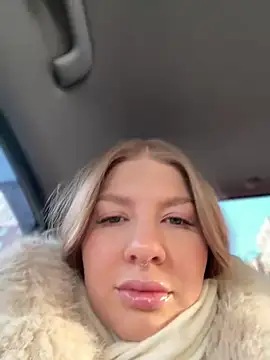 Snapshot of NewLale chatting on 01-31-25, 03:52 NewLale online show from 01-31-25, 03:52