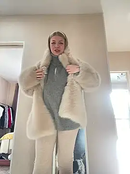 Snapshot of NewLale chatting on 02-12-25, 03:18 NewLale online show from 02-12-25, 03:18