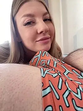 Snapshot of NewLale chatting on 02-16-25, 03:26 NewLale online show from 02-16-25, 03:26