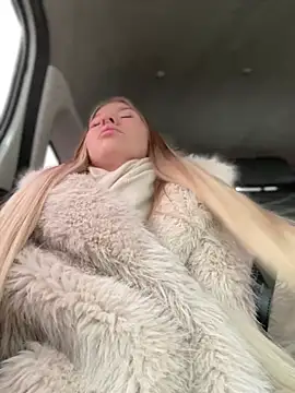 Snapshot of NewLale chatting on 02-22-25, 03:56 NewLale online show from 02-22-25, 03:56