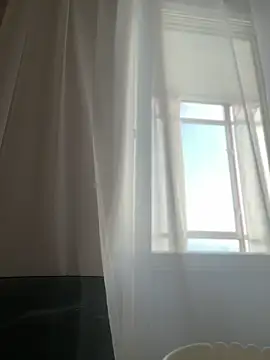 Snapshot of NewLale chatting on 10-25-25, 02:52 NewLale online show from 10-25-25, 02:52