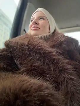 NewLale online show from 12-21-25, 03:24