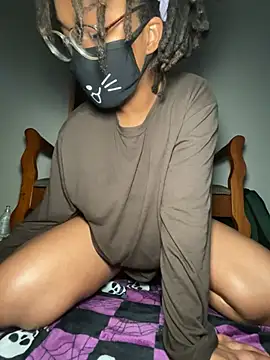 SamiTsunami online show from 12-19-24, 10:32