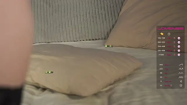 delicateflowerr online show from 04-15-26, 06:59