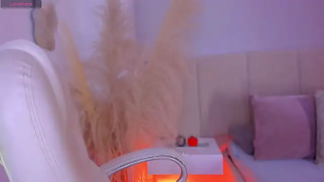 aprilebony  online show from 04-23-26, 10:47