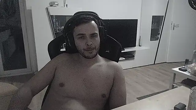 SharkLuigi online show from 02-01-25, 12:40