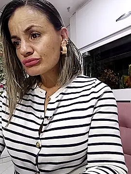 sweetfantasyy69 online show from 05-22-26, 01:13