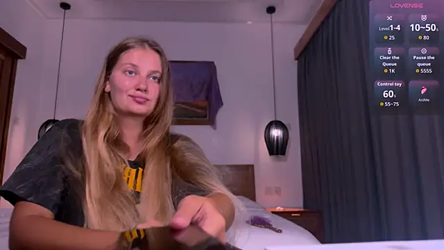Femdom Lola online show from 06-04-26, 11:38