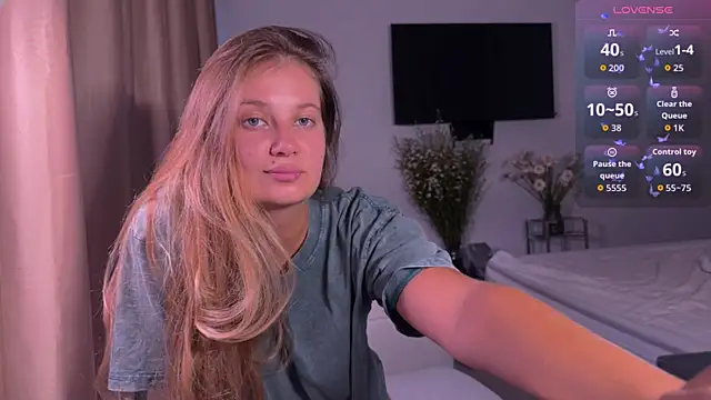 Femdom Lola online show from 06-28-26, 10:43