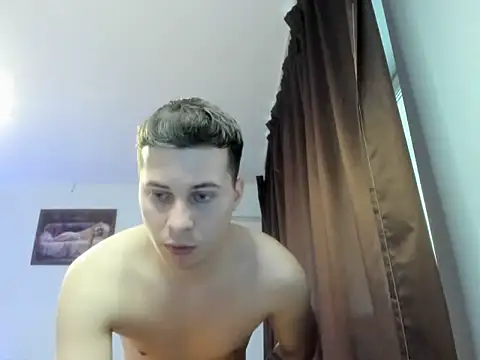 Snapshot of Dreamboy24 chatting on 02-05-26, 01:27 Dreamboy24 online show from 02-05-26, 01:27