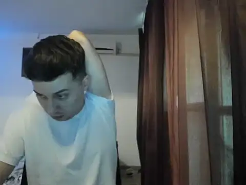 Snapshot of Dreamboy24 chatting on 02-12-26, 02:45 Dreamboy24 online show from 02-12-26, 02:45