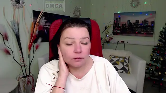 Lily flower7 online show from 12-16-25, 06:07