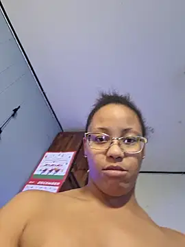 Snapshot of samone9 chatting on 01-10-25, 06:42 samone9 online show from 01-10-25, 06:42