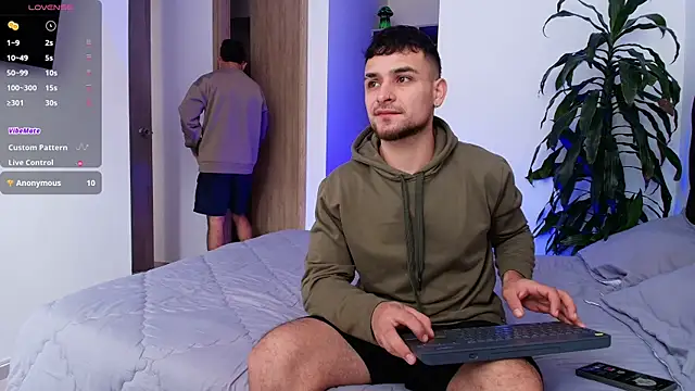 Aron-santoro online show from 04-24-26, 02:52