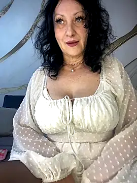 Katie-n online show from 09-25-25, 06:06