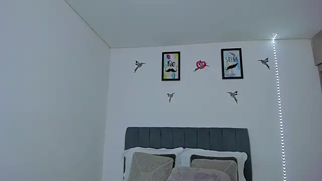 im sarah34 online show from 02-08-26, 05:00