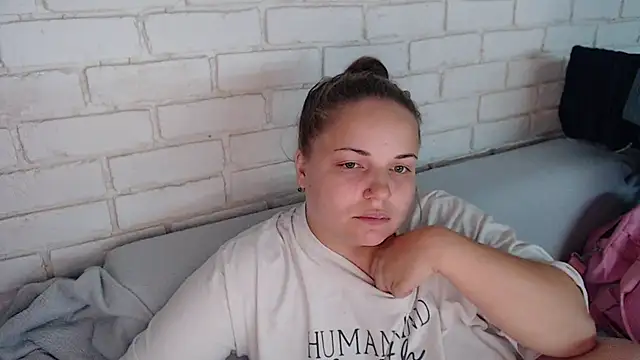 Snapshot of Crazyy_girl_ chatting on 09-21-25, 03:46 Crazyy girl  online show from 09-21-25, 03:46