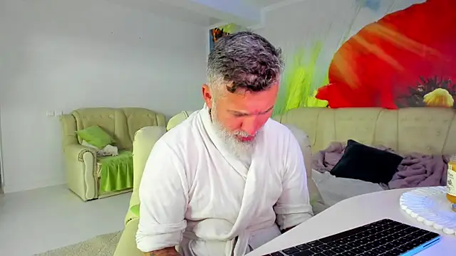 Snapshot of BlowMyXXL chatting on 01-08-26, 07:27 BlowMyXXL online show from 01-08-26, 07:27