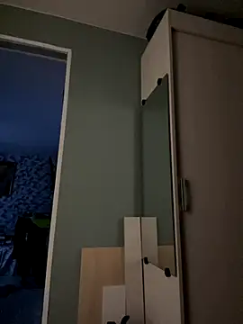 MerlinDave online show from 10-26-25, 01:22