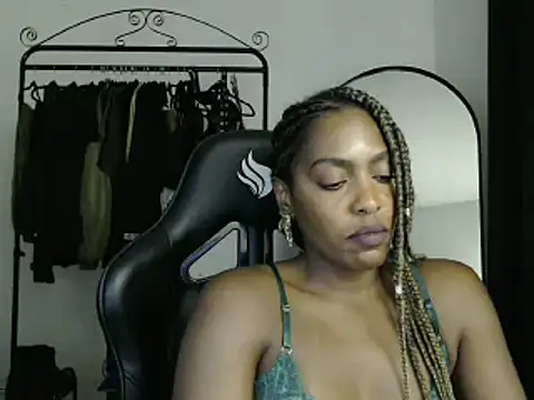 Snapshot of marisilva_br chatting on 03-06-25, 10:26 marisilva br online show from 03-06-25, 10:26