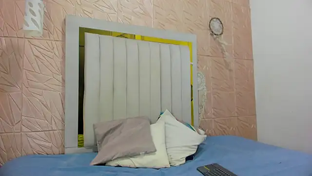 Snapshot of Ammy_Connor1 chatting on 11-11-25, 08:31 Ammy Connor1 online show from 11-11-25, 08:31