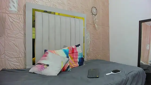 Snapshot of Ammy_Connor1 chatting on 11-22-25, 09:14 Ammy Connor1 online show from 11-22-25, 09:14