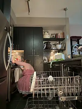 GingerSnap33 online show from 04-18-26, 06:12