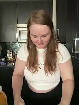 GingerSnap33 online show from 04-26-26, 12:19