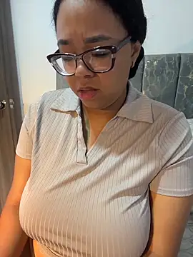 XMara online show from 02-23-26, 04:04