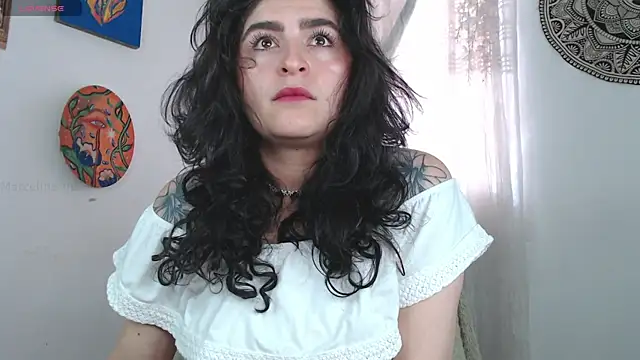 Snapshot of Marci_owo chatting on 05-17-26, 01:51 Marci owo online show from 05-17-26, 01:51
