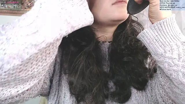 Snapshot of Marci_owo chatting on 06-14-26, 12:40 Marci owo online show from 06-14-26, 12:40