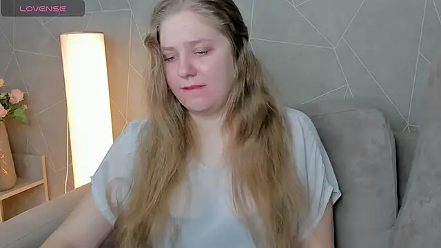 Megan Violer online show from 12-12-24, 03:16