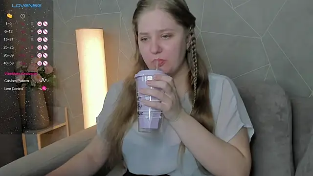 Megan Violer online show from 12-12-24, 06:21