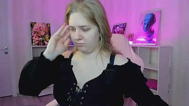 Megan Violer online show from 06-30-26, 05:25
