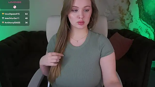 LylaYeess online show from 01-31-25, 10:42