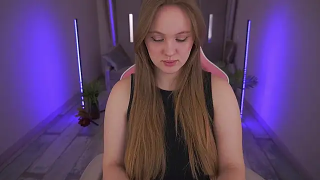 LylaYeess online show from 03-02-25, 10:35