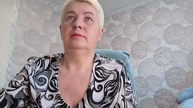 NicoleOlla online show from 02-15-26, 02:52