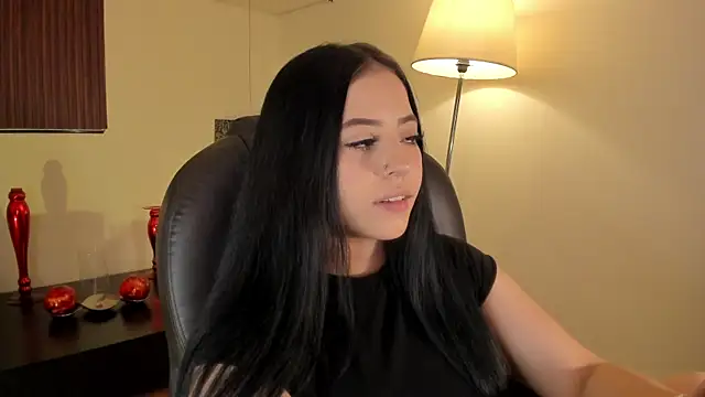 Snapshot of Maaiitee chatting on 05-01-26, 03:38 Maaiitee online show from 05-01-26, 03:38