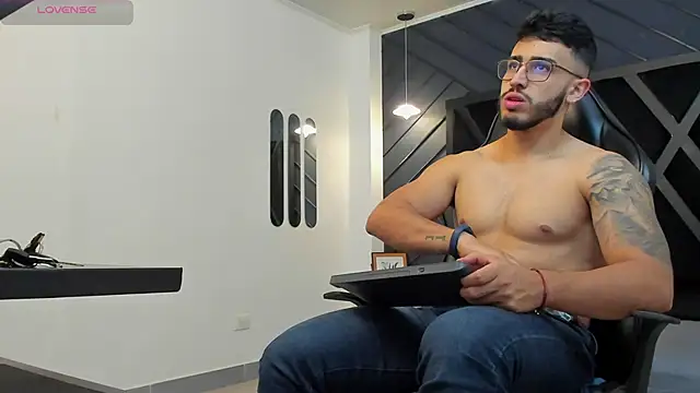 Liam Kleiin online show from 11-08-25, 11:32