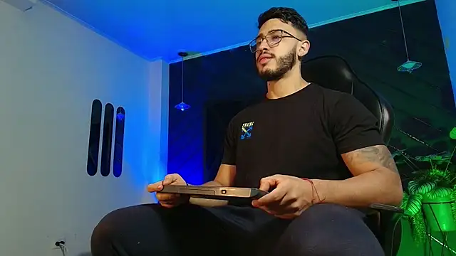 Liam Kleiin online show from 04-11-26, 11:36