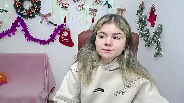 TinaRedly online show from 01-05-26, 06:44