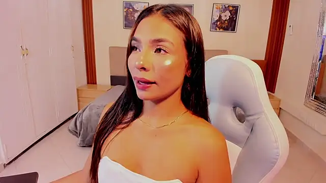 amira cute2 online show from 12-22-25, 10:23