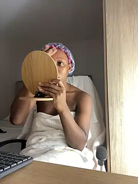 kellya  online show from 12-03-25, 11:58