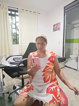hotandfierylatinos2023 online show from 05-19-26, 10:54